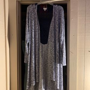 White/Navy Blue Cardigan size 18/20